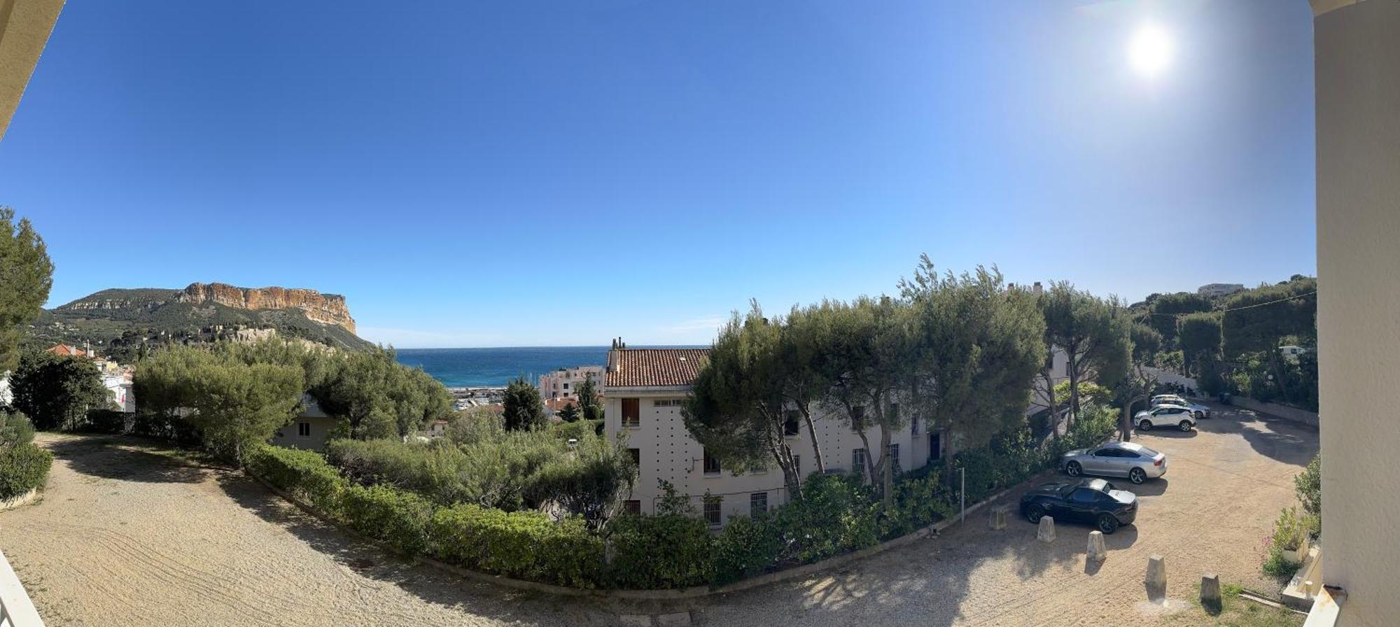 Апартаменты Le Balcon De La Rade Каси Экстерьер фото